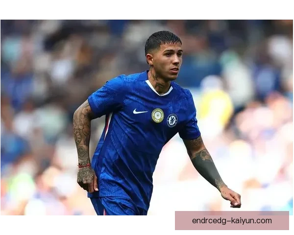 若日尼奥在切尔西时期表现稳健，逐渐成为中场核心力量